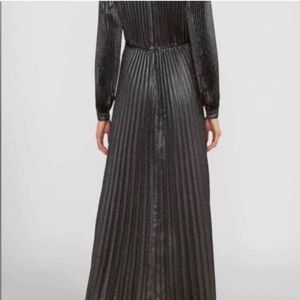 NWT Express Black Metallic Pleated Maxi Dress. Women’s xs. - Picture 3 of 7